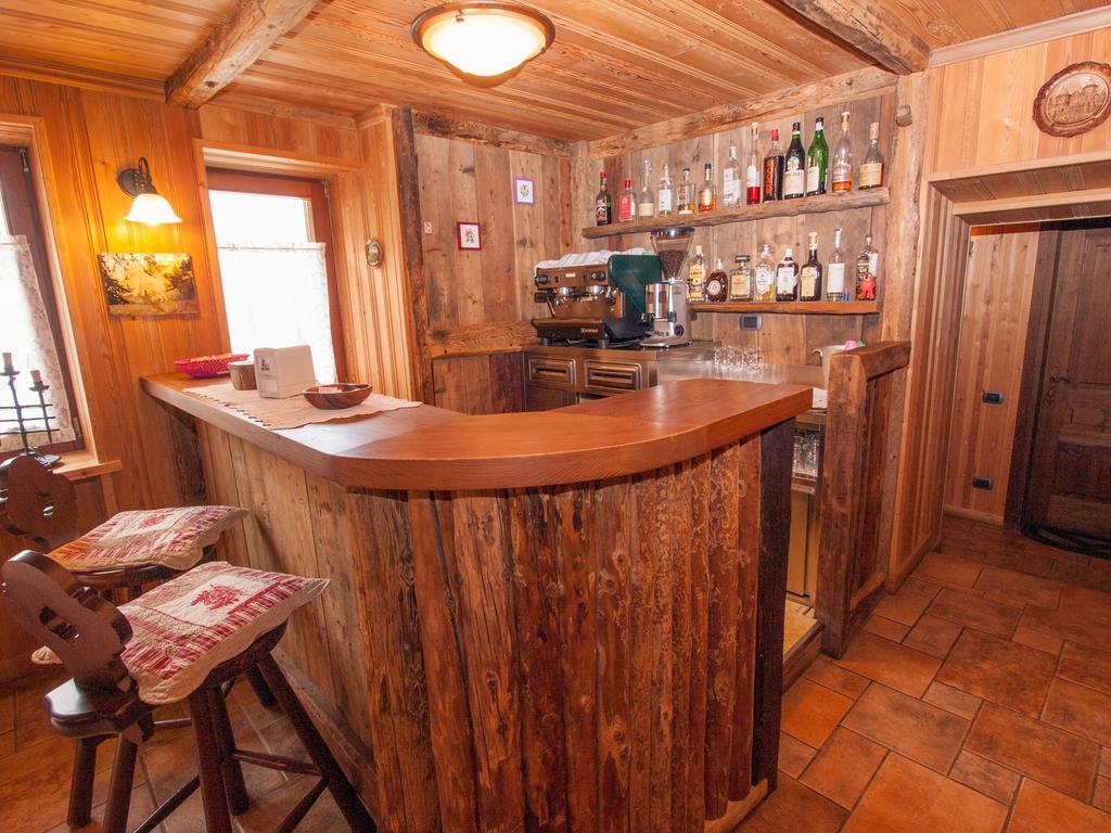 Le Vieux Rascard Chambres D'Hotes Champoluc Exterior foto