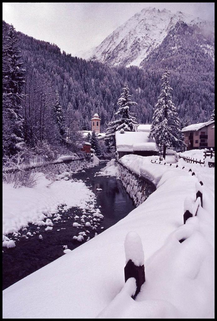 Le Vieux Rascard Chambres D'Hotes Champoluc Exterior foto